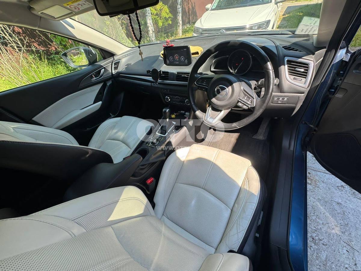 Mazda Axela III Рестайлинг хэтчбек 5 дв. продажа 4
