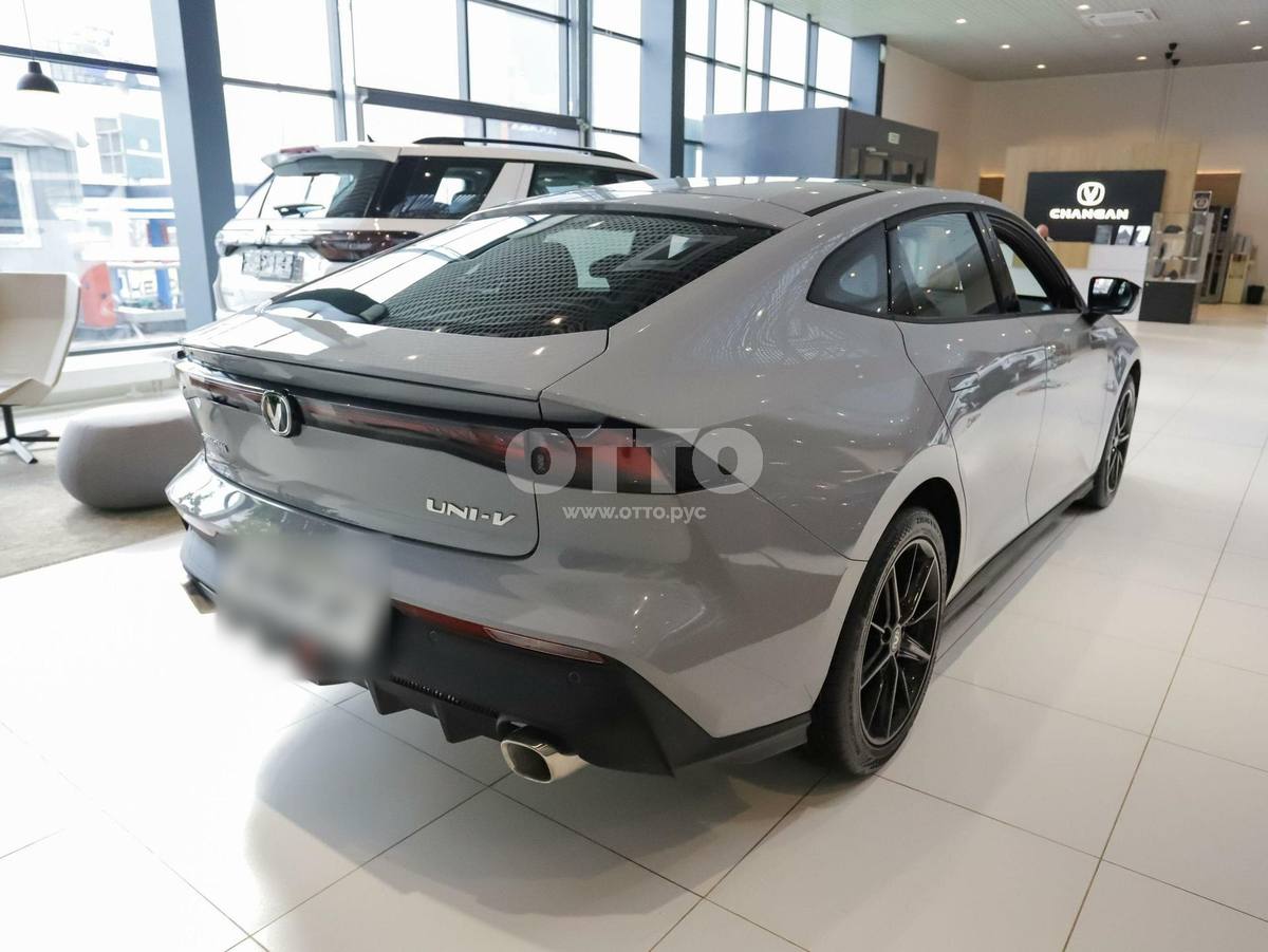 Changan UNI-V I Рестайлинг лифтбек продажа 4