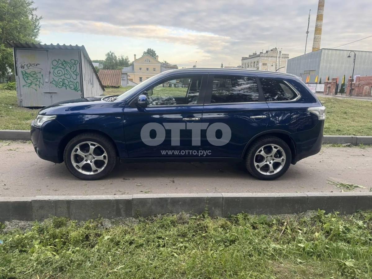 Mitsubishi Outlander III Рестайлинг внедорожник 5 дв. продажа 5