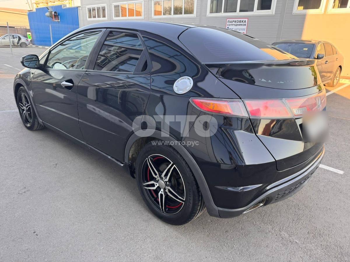 Honda Civic VIII хэтчбек 5 дв. продажа 4