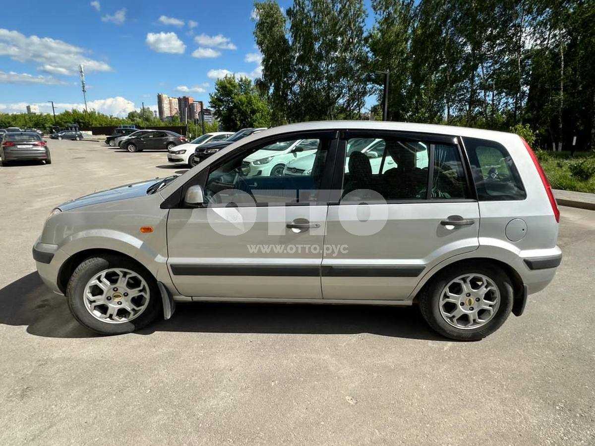 Ford Fusion I Рестайлинг хэтчбек 5 дв. продажа 6