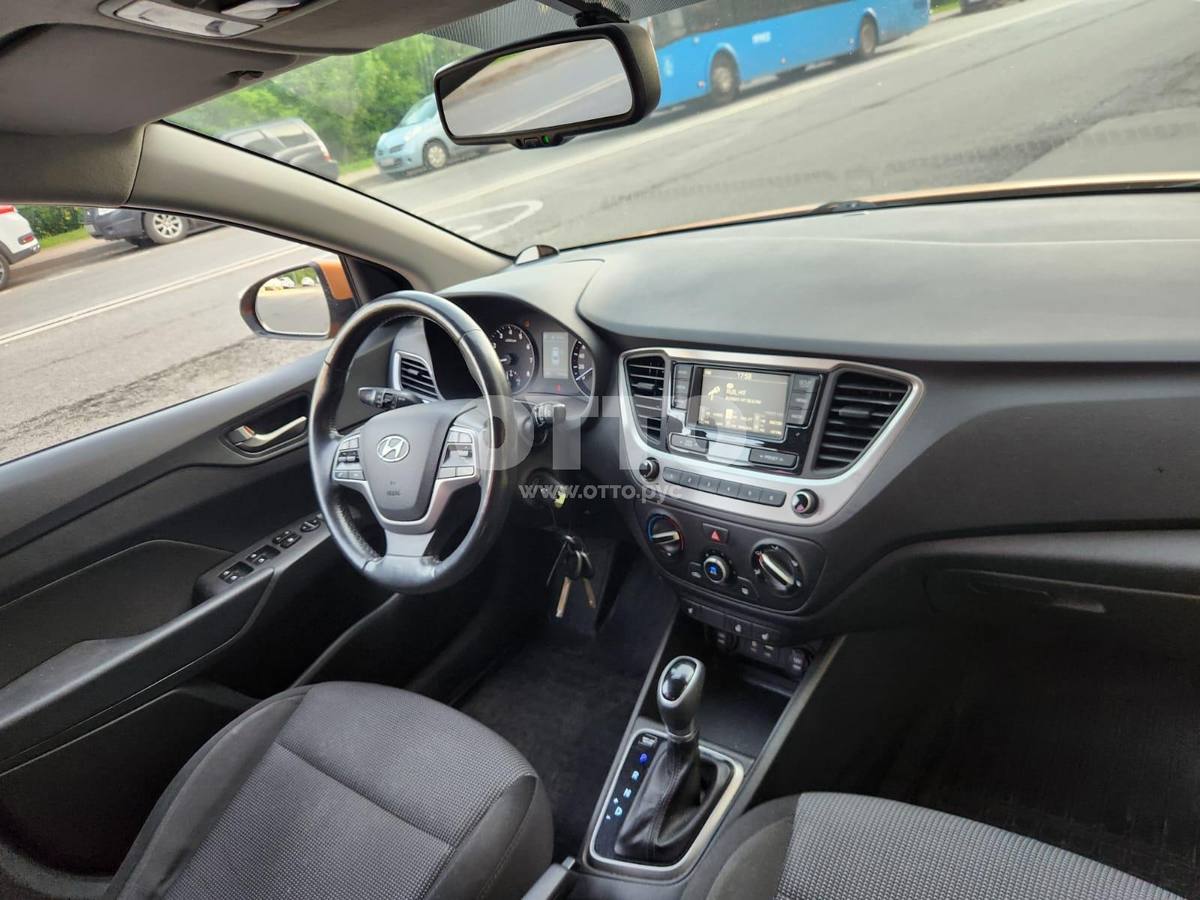Hyundai Solaris II седан продажа 6