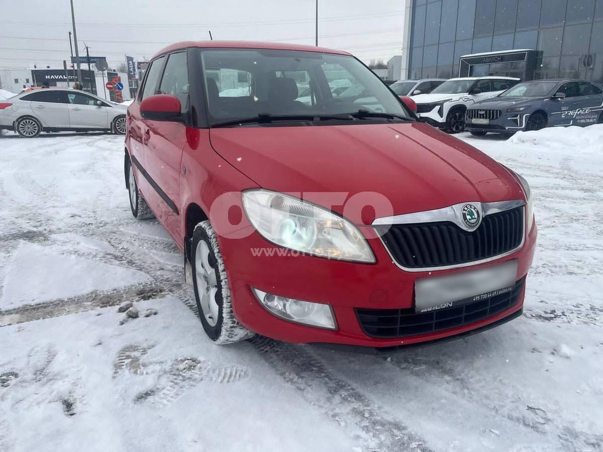 Skoda Fabia II Рестайлинг хэтчбек 5 дв. продажа 3