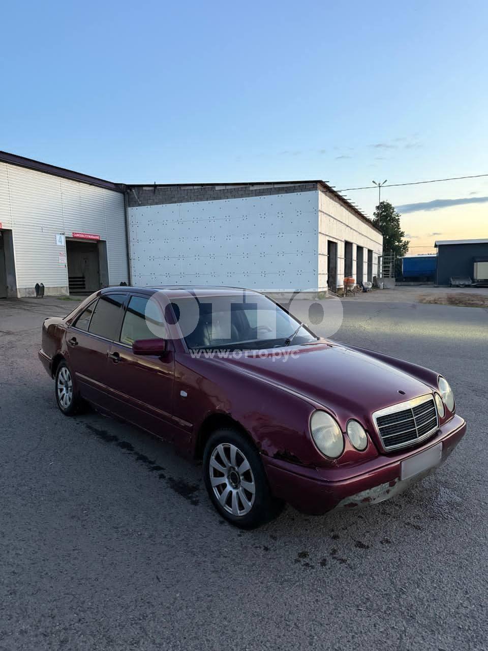 Mercedes-Benz E-Класс II (W210, S210) седан продажа 4