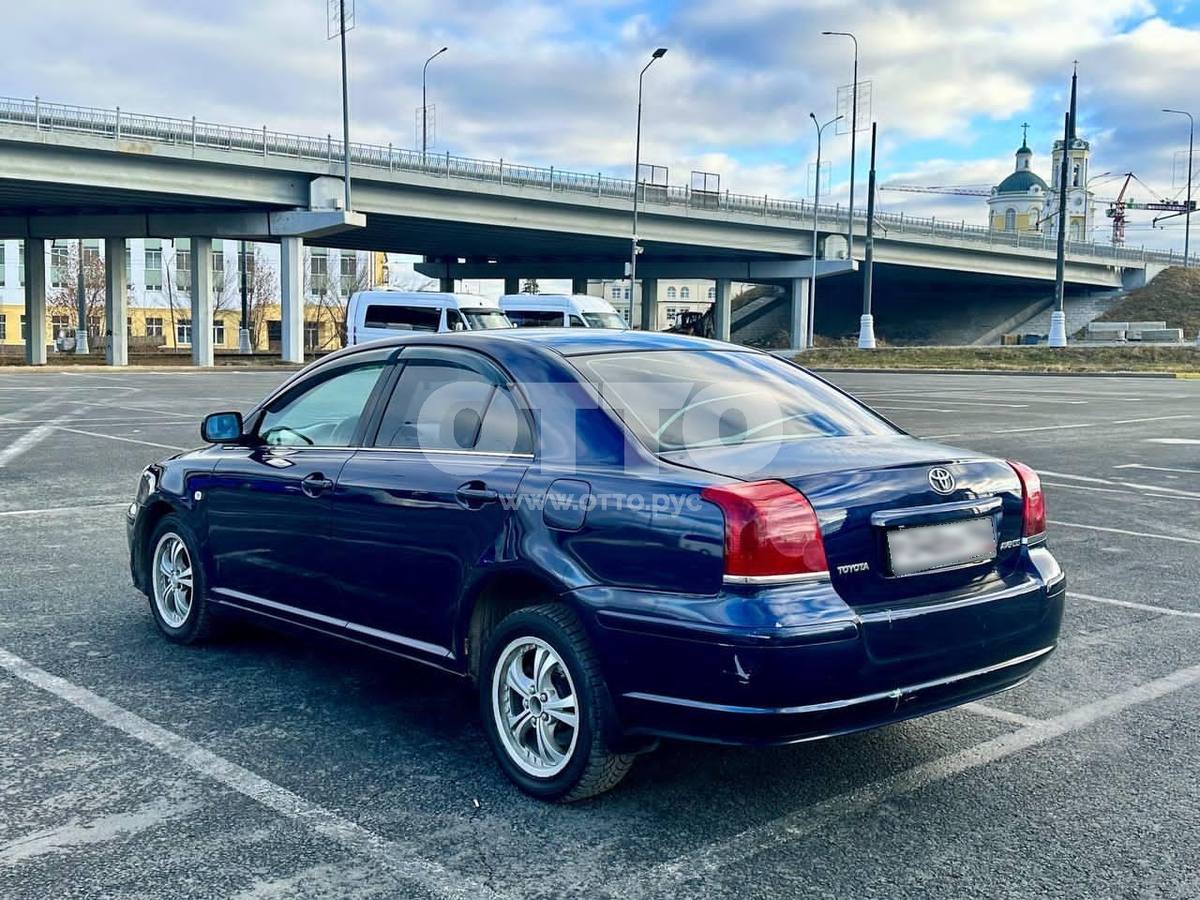 Toyota Avensis II седан продажа 4