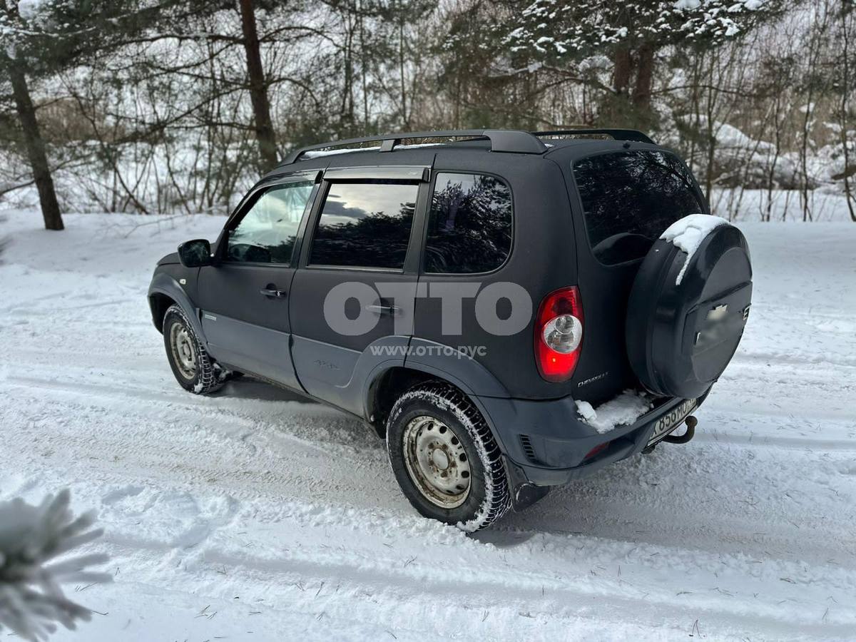 Chevrolet Niva I Рестайлинг внедорожник 5 дв. продажа 4