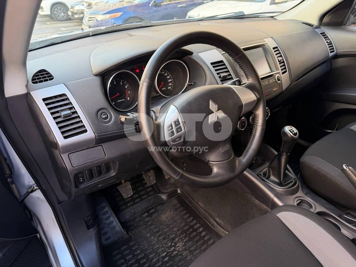 Mitsubishi Outlander II Рестайлинг внедорожник 5 дв. продажа 6