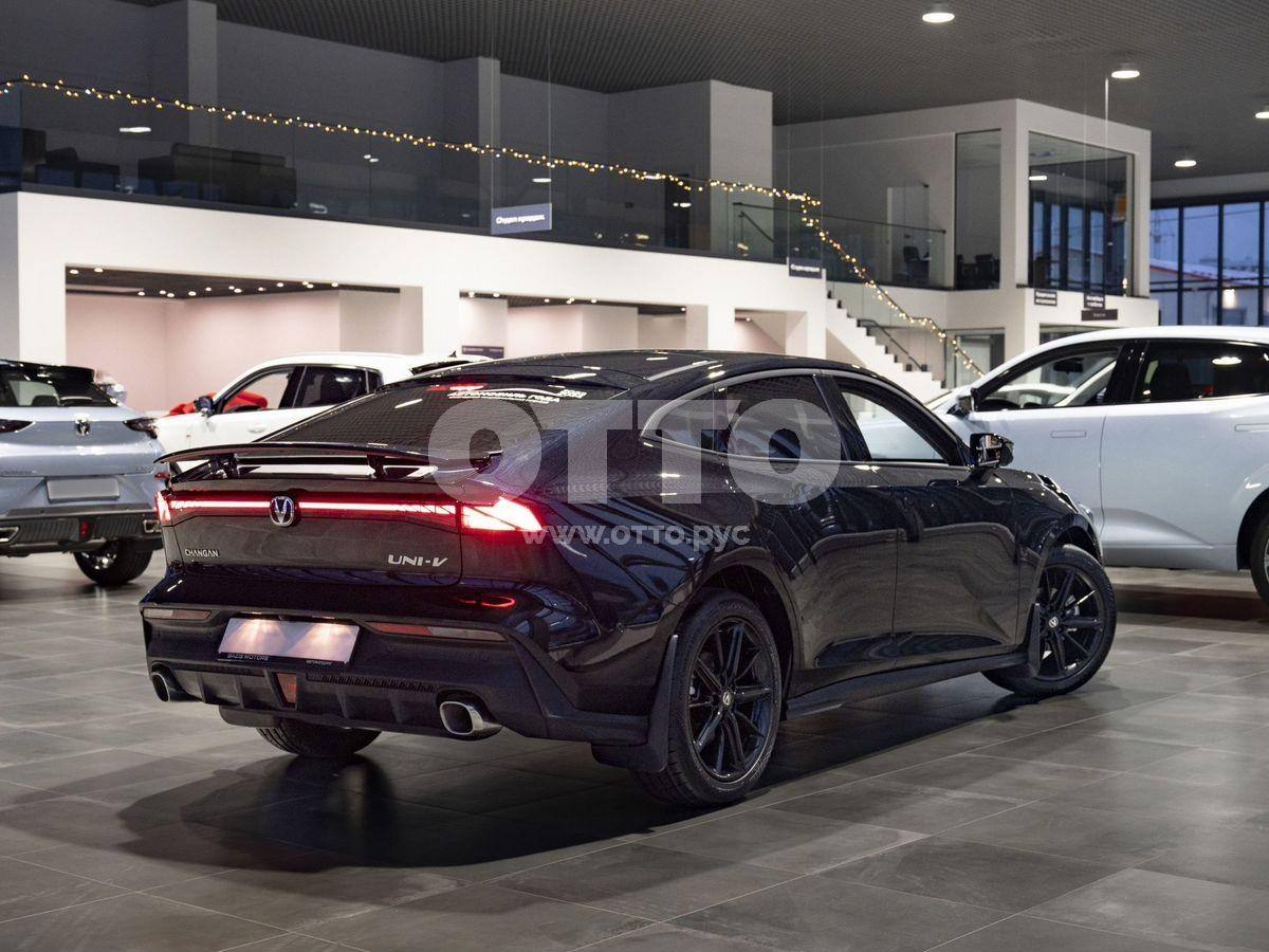 Changan UNI-V I Рестайлинг лифтбек продажа 4