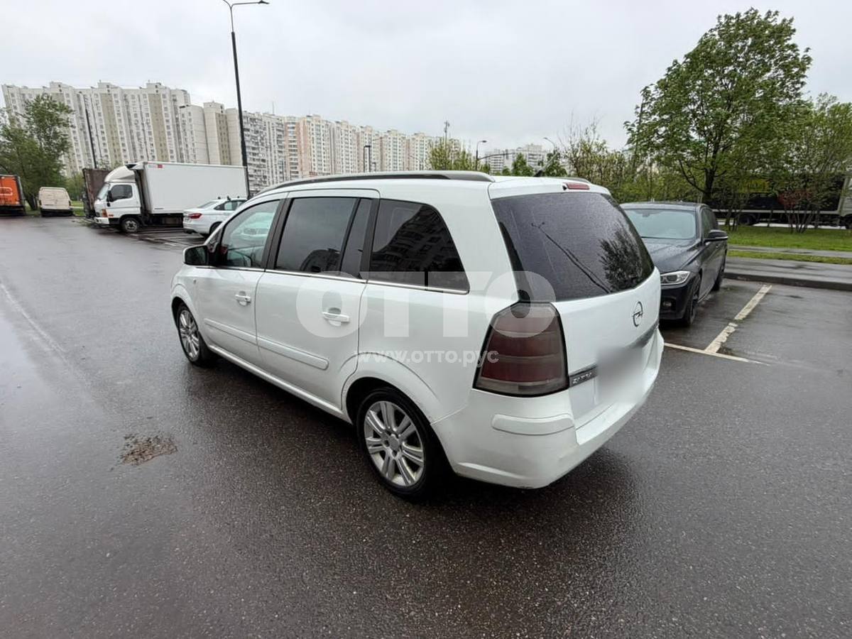 Opel Zafira B компактвэн продажа 4