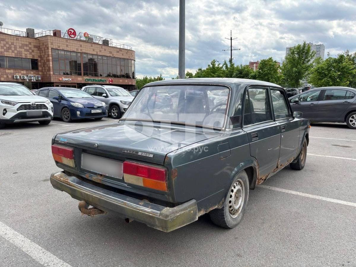 Lada (ВАЗ) 2107 1 поколение седан продажа 4