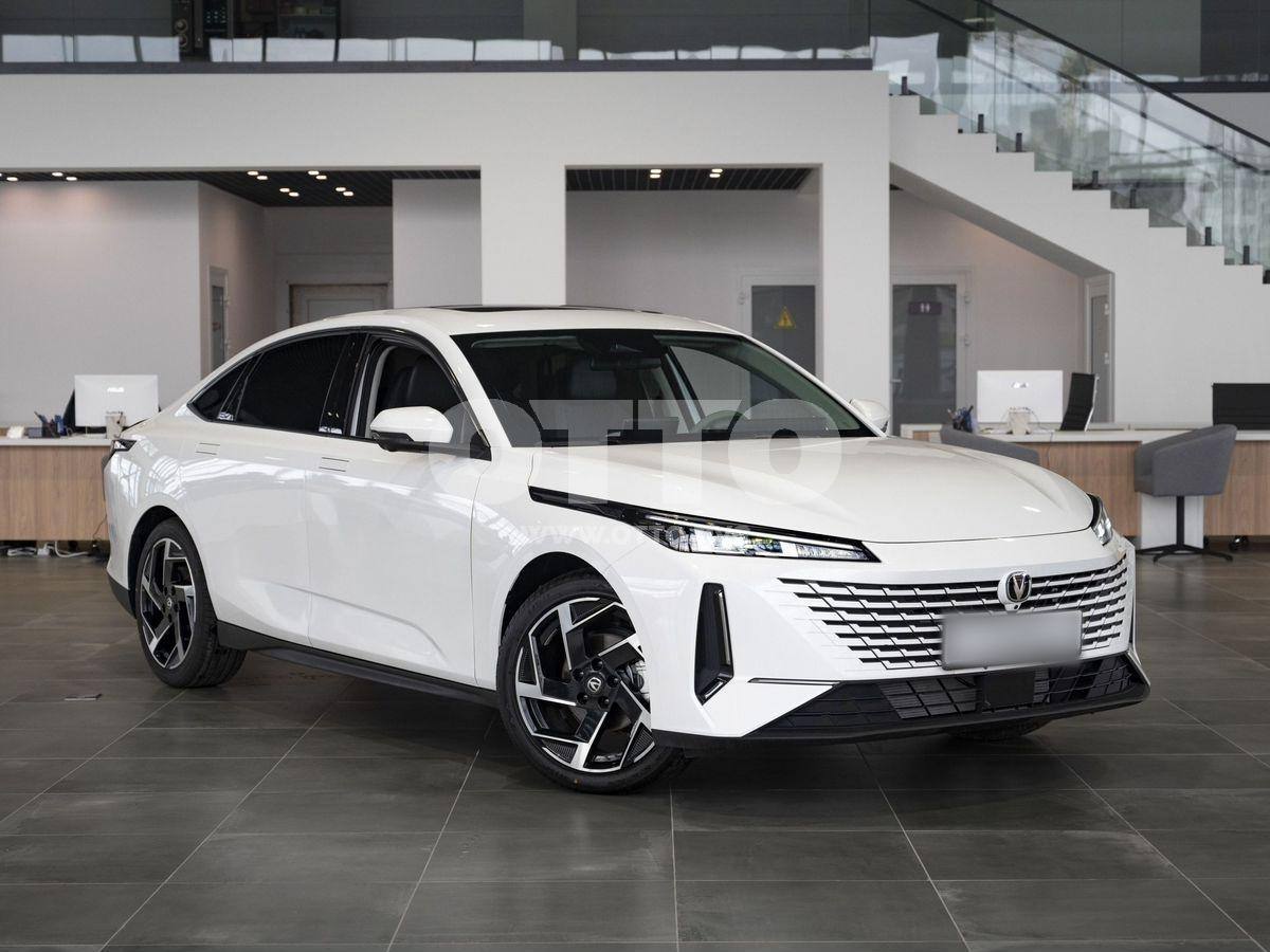 Changan Lamore 1 поколение седан продажа 3