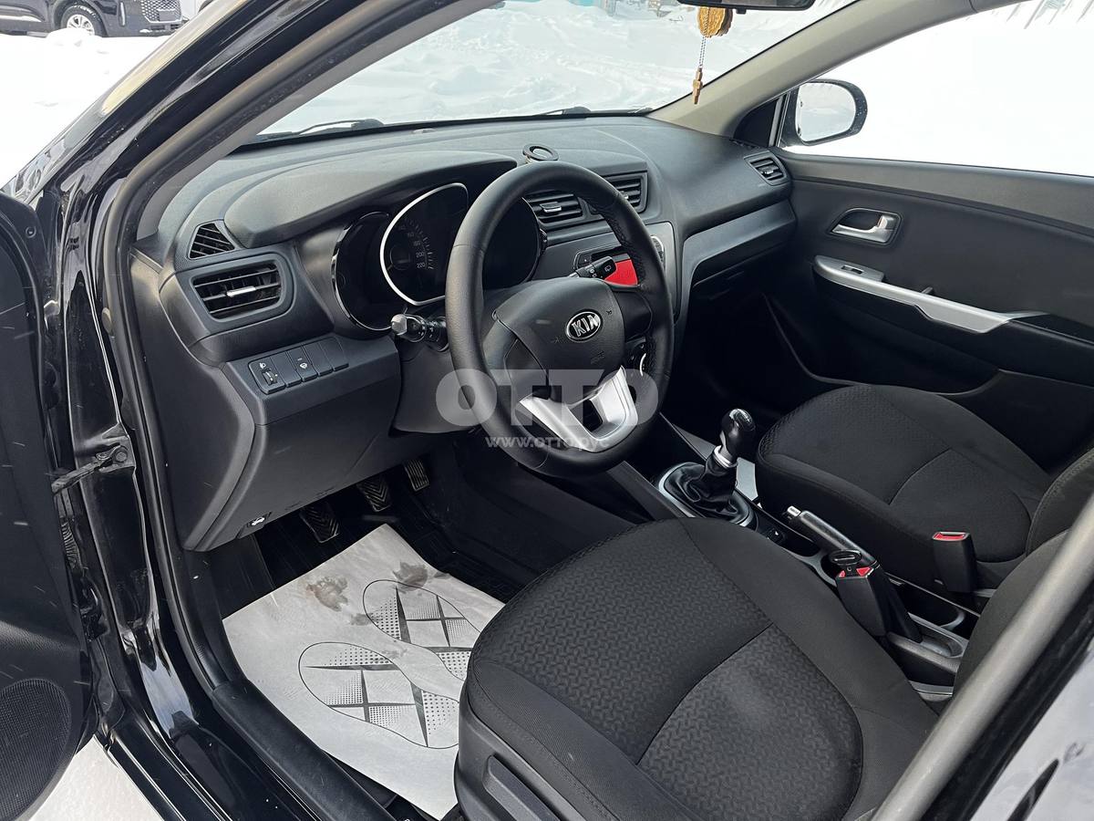 Kia Rio III хэтчбек 5 дв. продажа 4