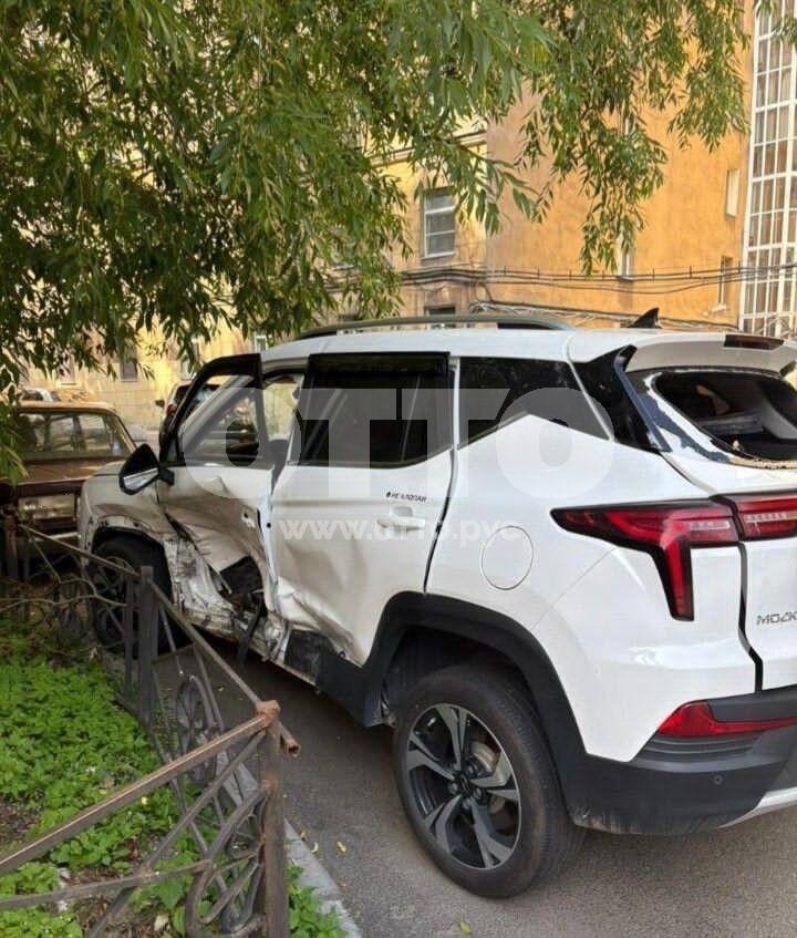 Москвич 3 1 поколение внедорожник 5 дв. продажа 3