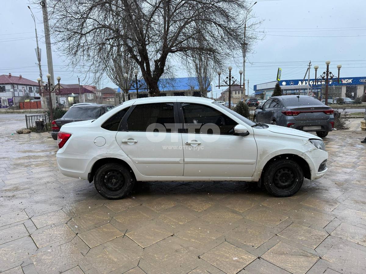 Lada (ВАЗ) Granta I Рестайлинг седан продажа 4