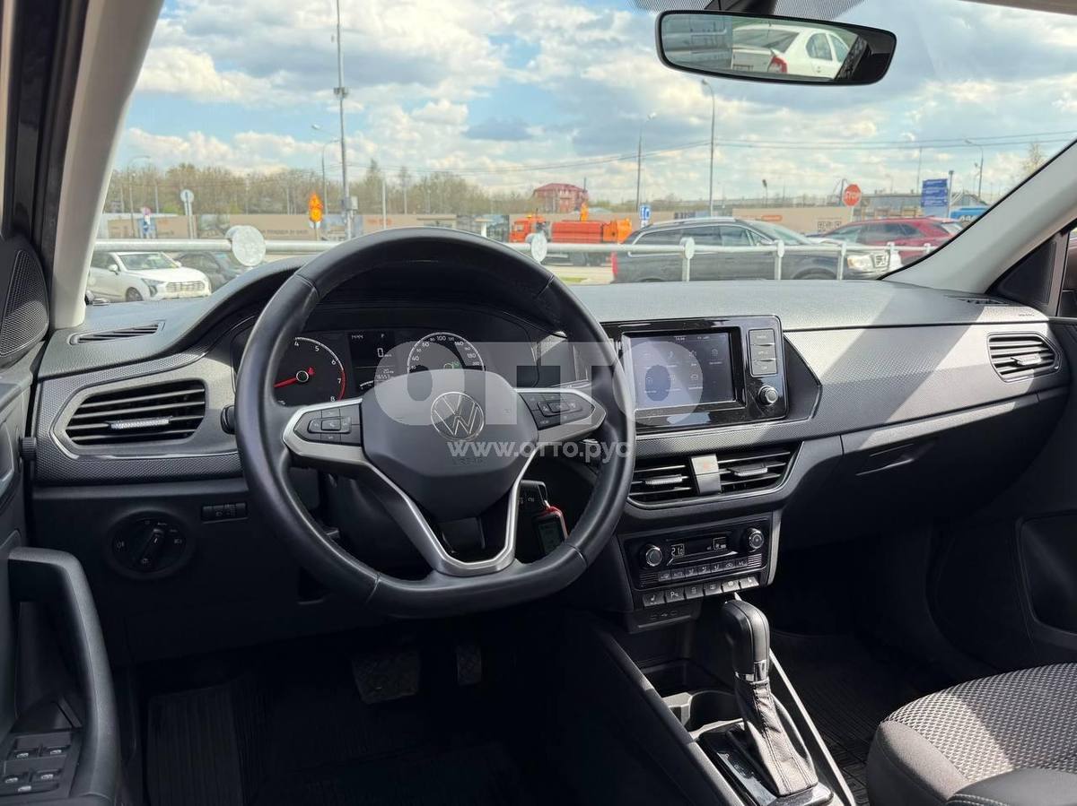 Volkswagen Polo VI лифтбек продажа 4