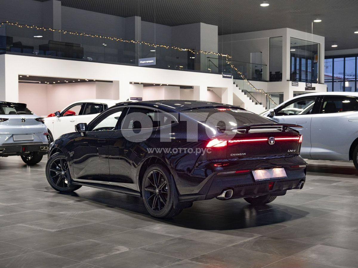 Changan UNI-V I Рестайлинг лифтбек продажа 6