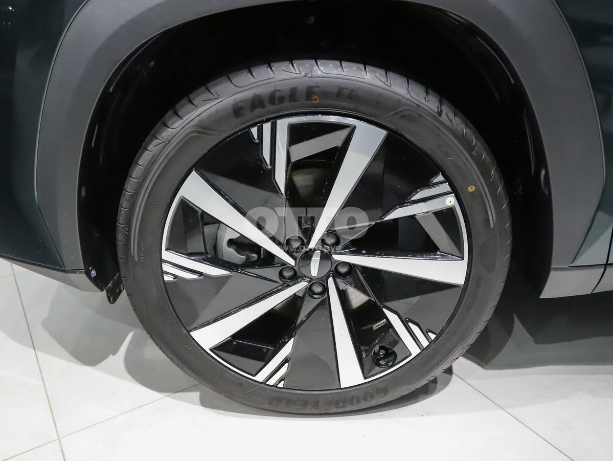 Geely Atlas II внедорожник 5 дв. продажа 6