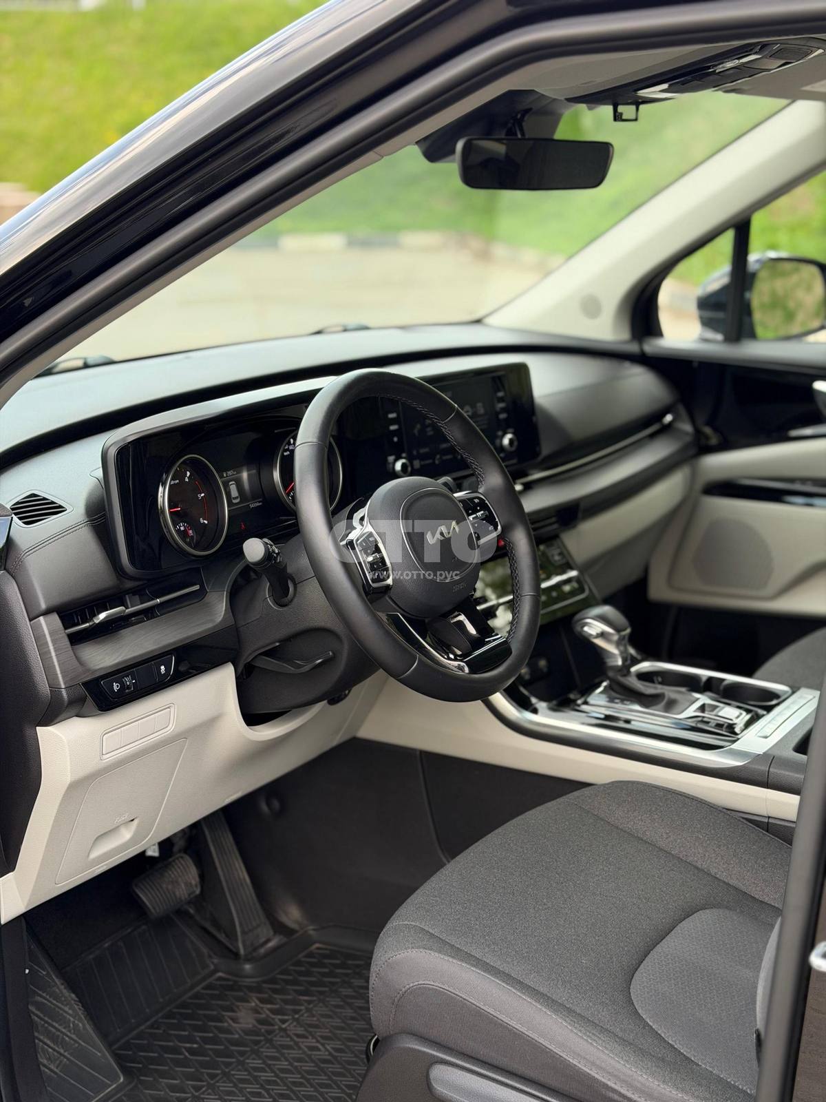 Kia Carnival IV минивэн продажа 3