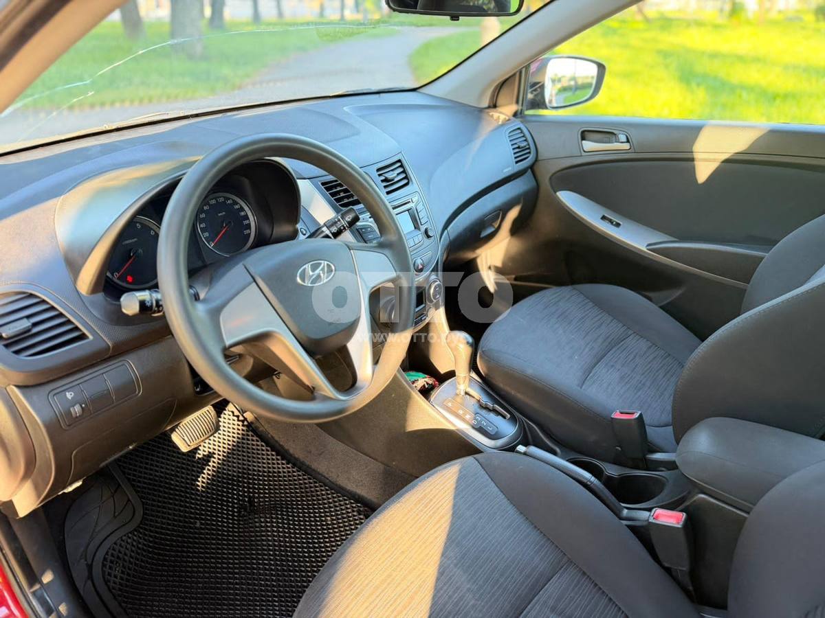 Hyundai Solaris I Рестайлинг седан продажа 6