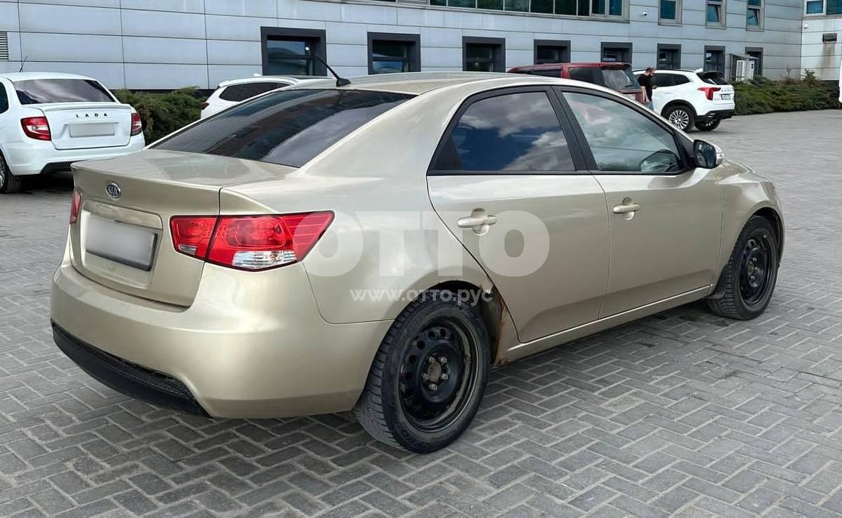 Kia Cerato II седан продажа 3
