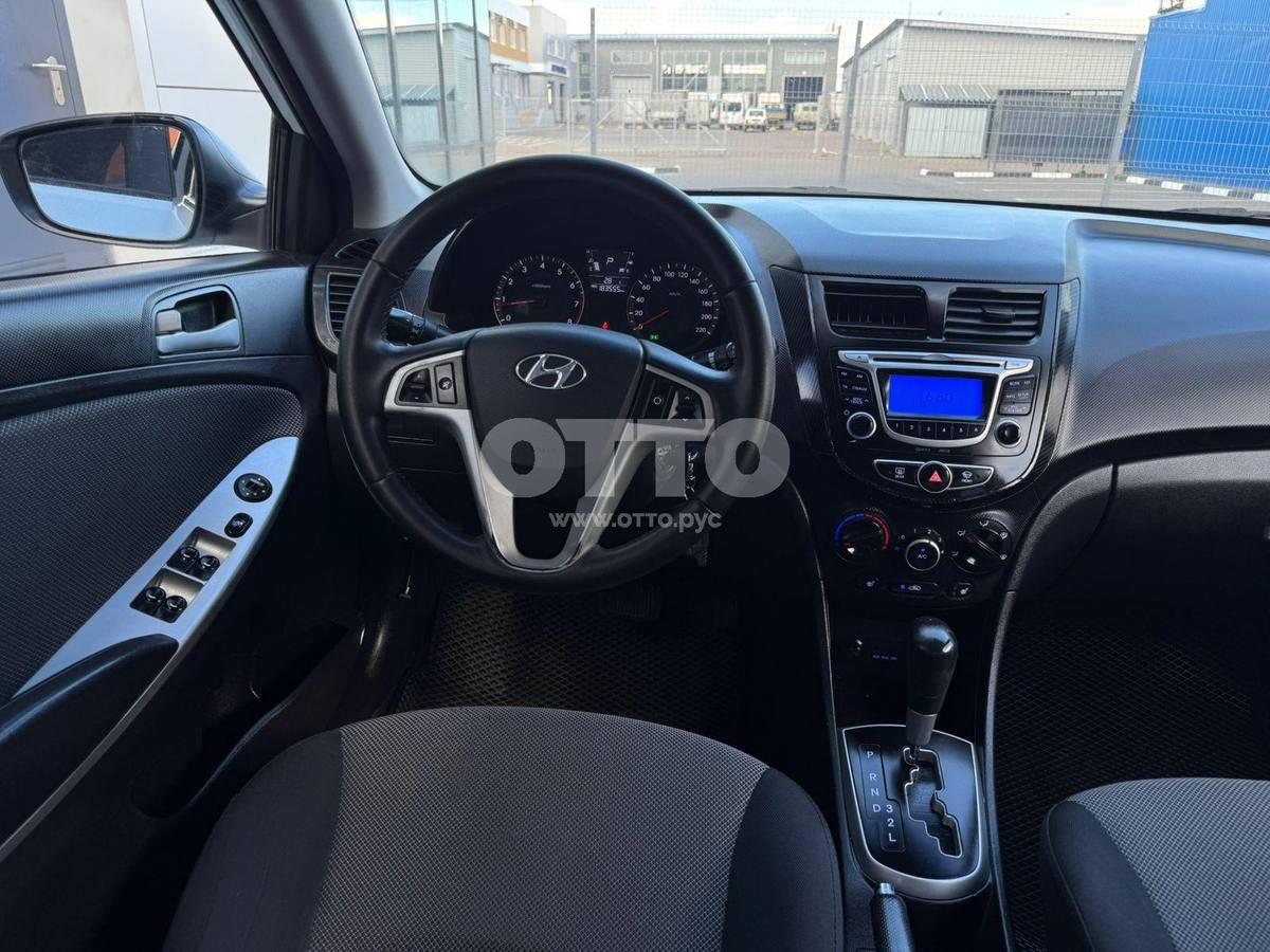 Hyundai Solaris I седан продажа 6