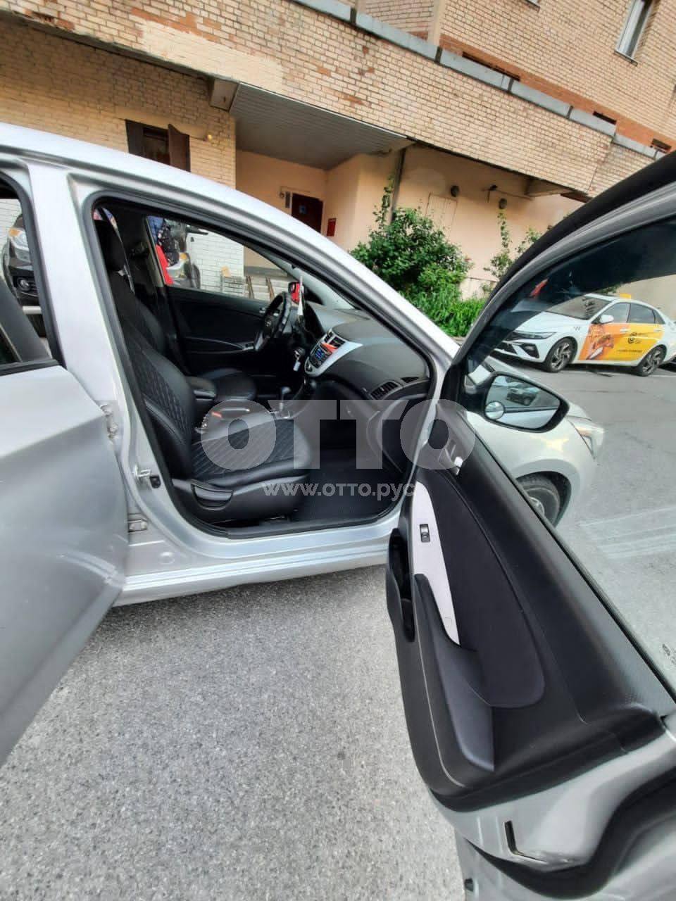 Hyundai Solaris I Рестайлинг седан продажа 5