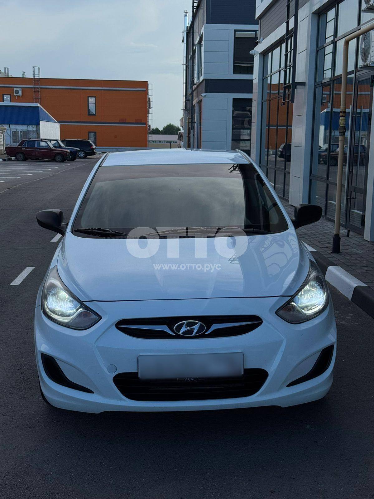 Hyundai Solaris I седан продажа 5