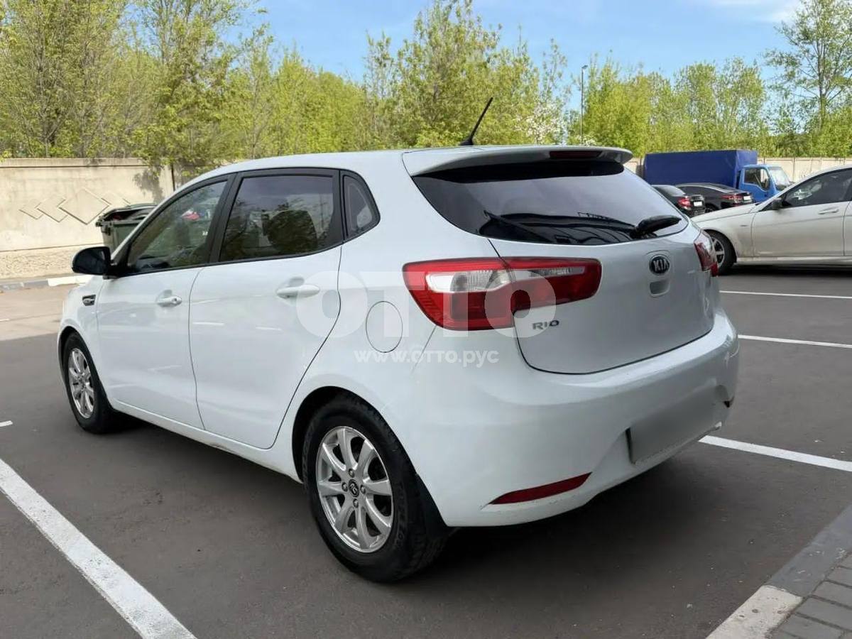 Kia Rio III хэтчбек 5 дв. продажа 5