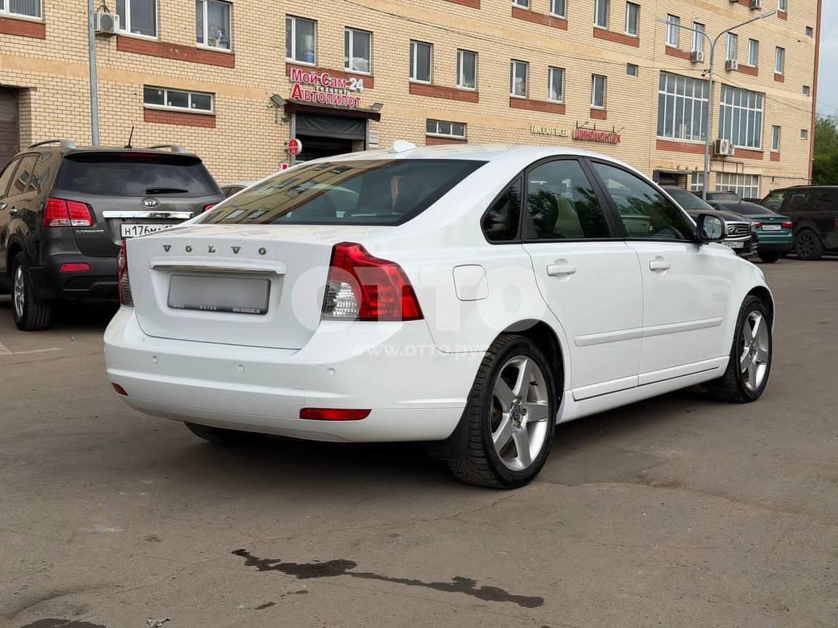 Volvo S40 II Рестайлинг седан продажа 3