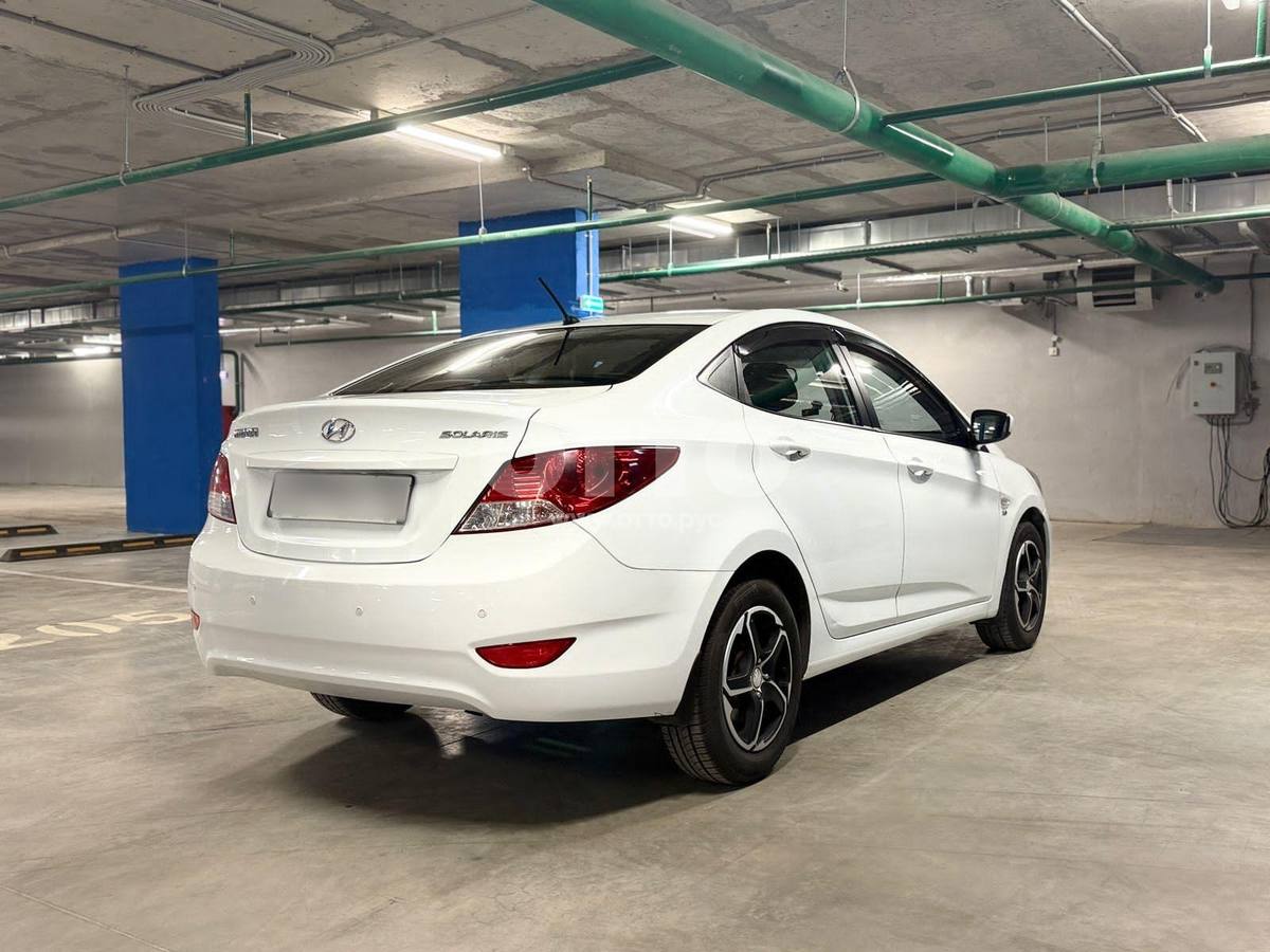 Hyundai Solaris I седан продажа 3