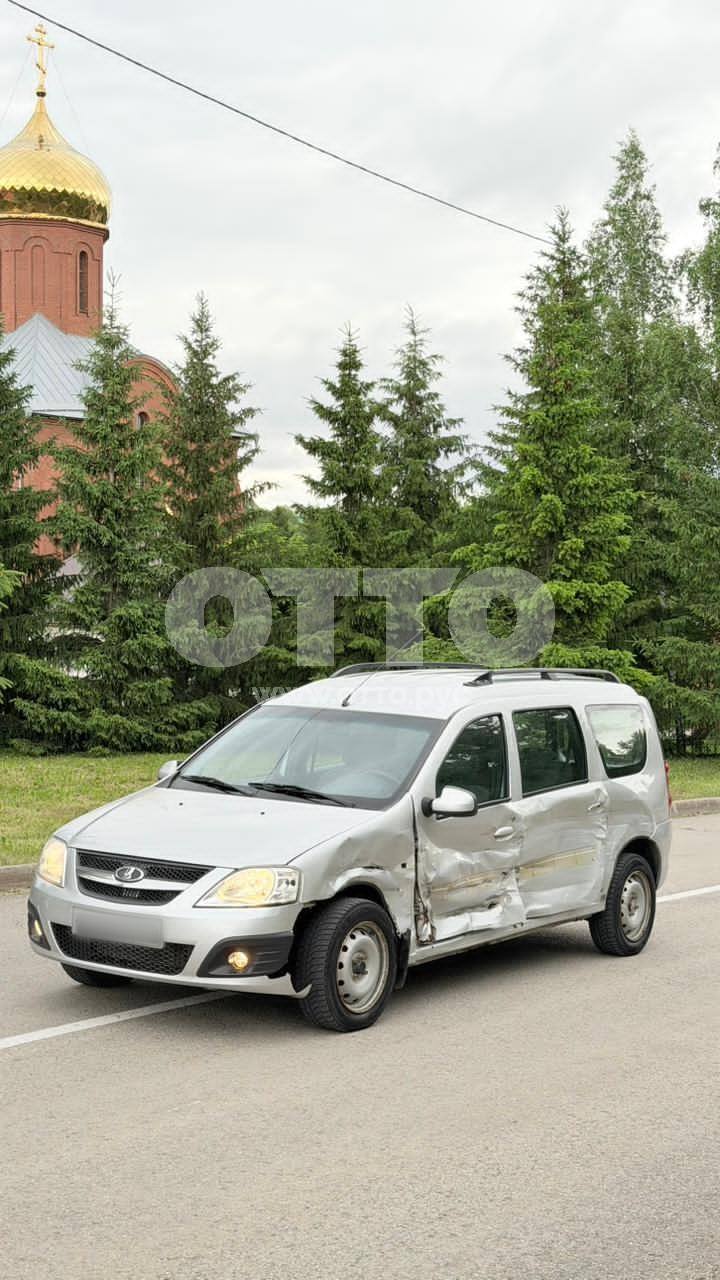 Lada (ВАЗ) Largus I универсал 5 дв. продажа 5