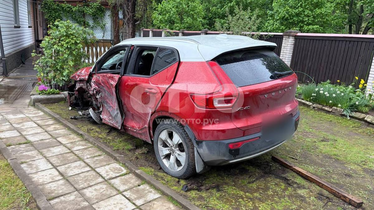 Volvo XC40 I внедорожник 5 дв. продажа 3