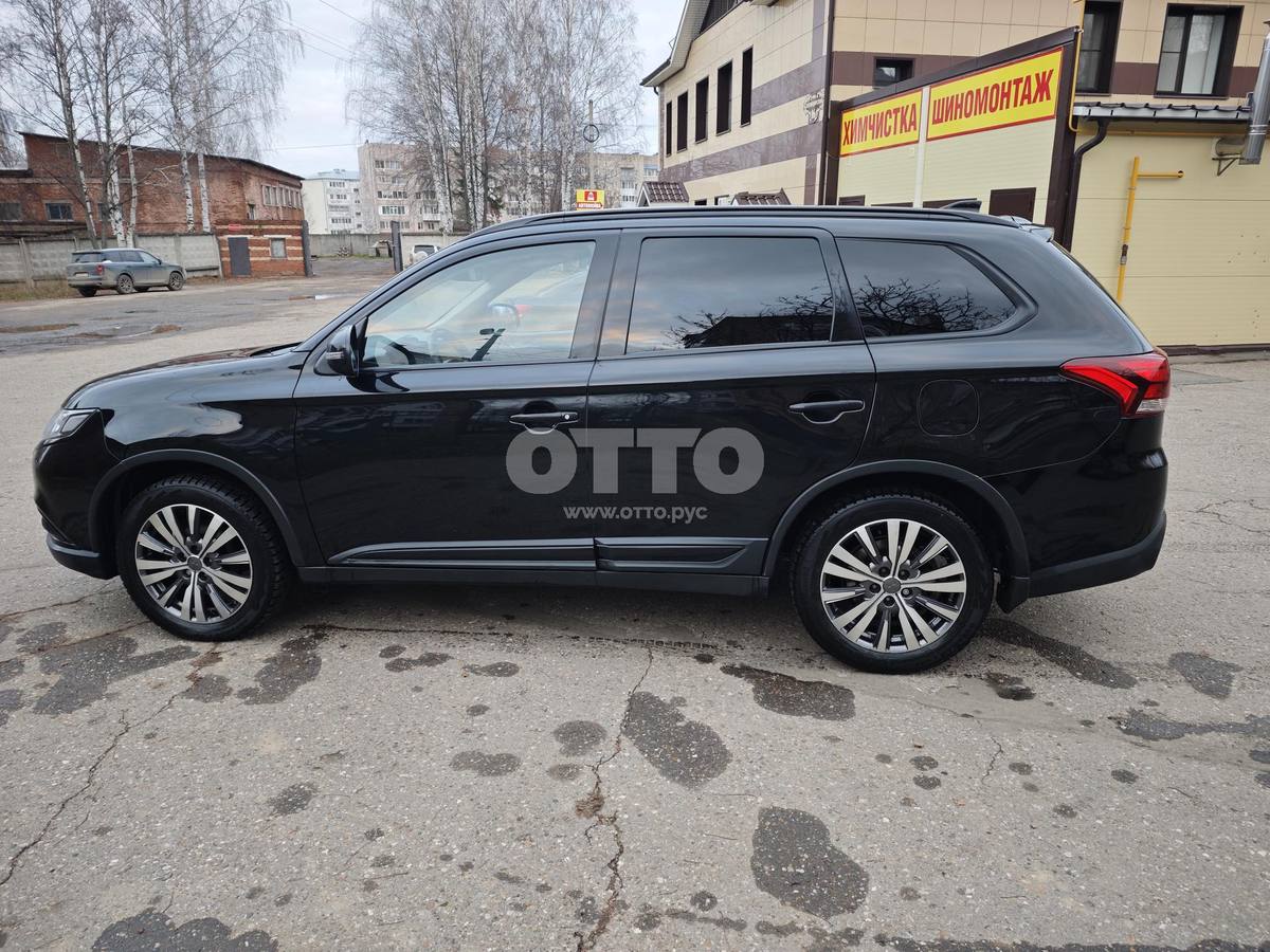 Mitsubishi Outlander III Рестайлинг 2 внедорожник 5 дв. продажа 3
