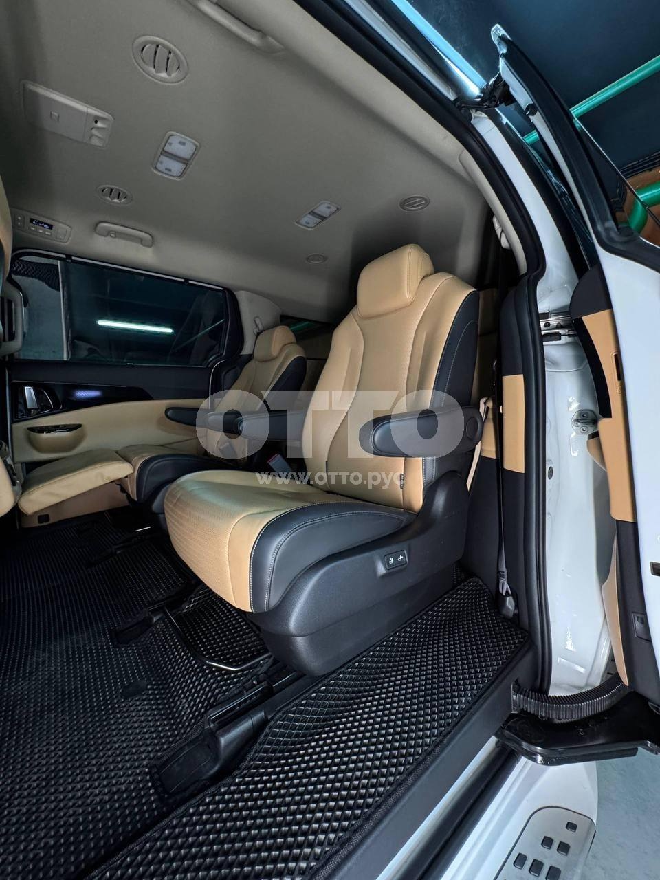 Kia Carnival IV минивэн продажа 5