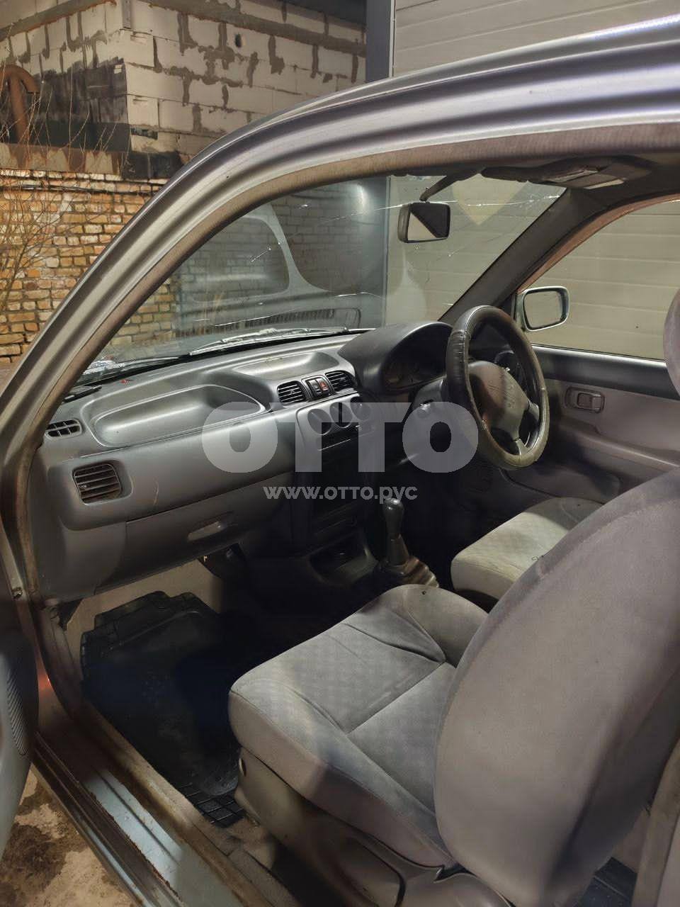 Nissan March II (K11) хэтчбек 3 дв. продажа 6