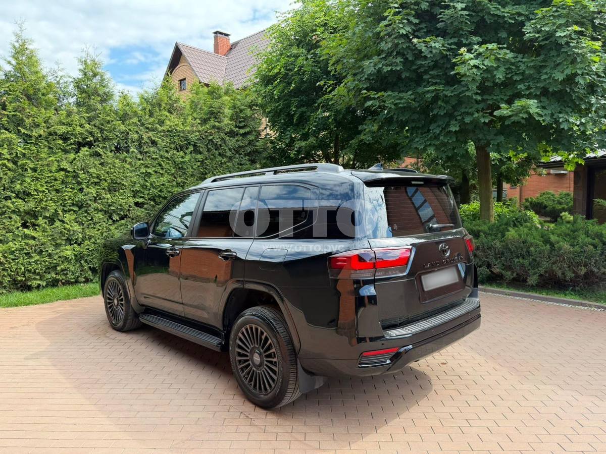 Toyota Land Cruiser 300 Series внедорожник 5 дв. продажа 2