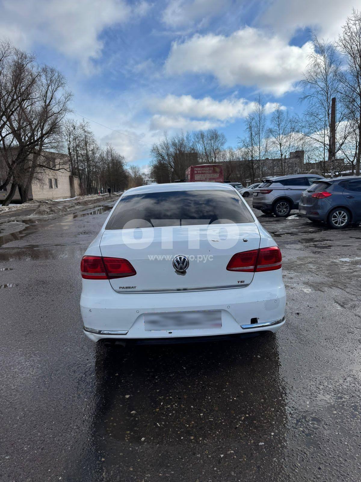 Volkswagen Passat B7 седан продажа 3