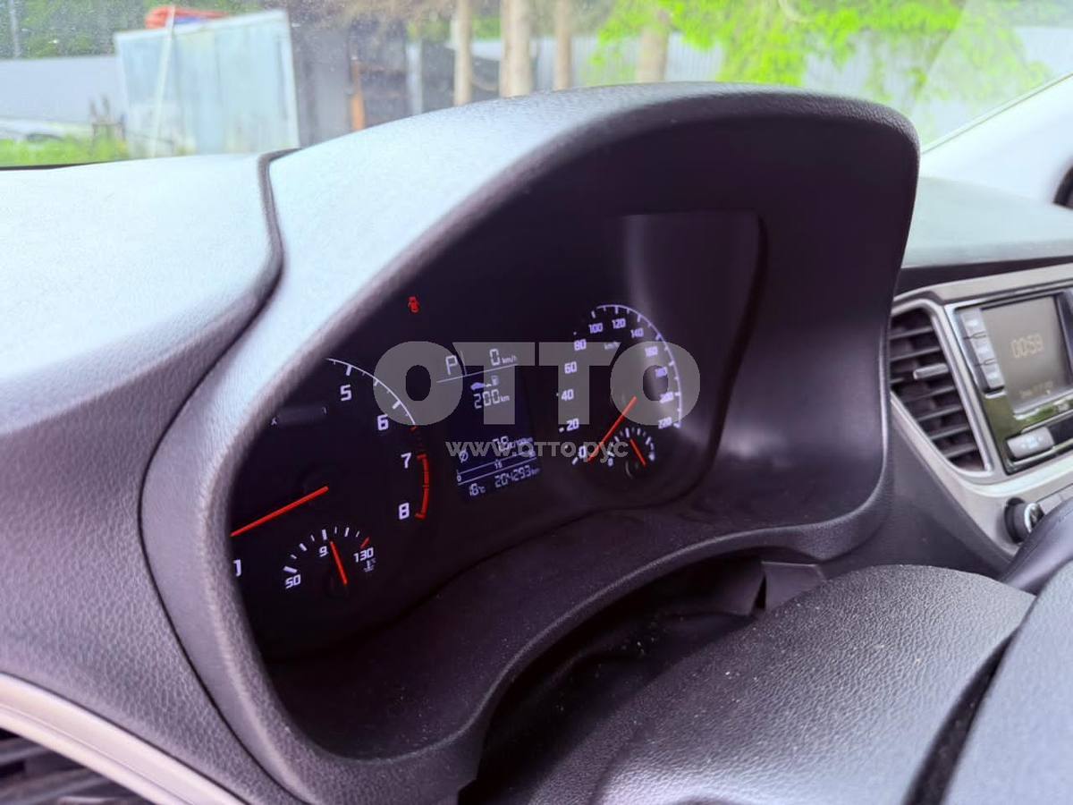 Hyundai Solaris II Рестайлинг седан продажа 6