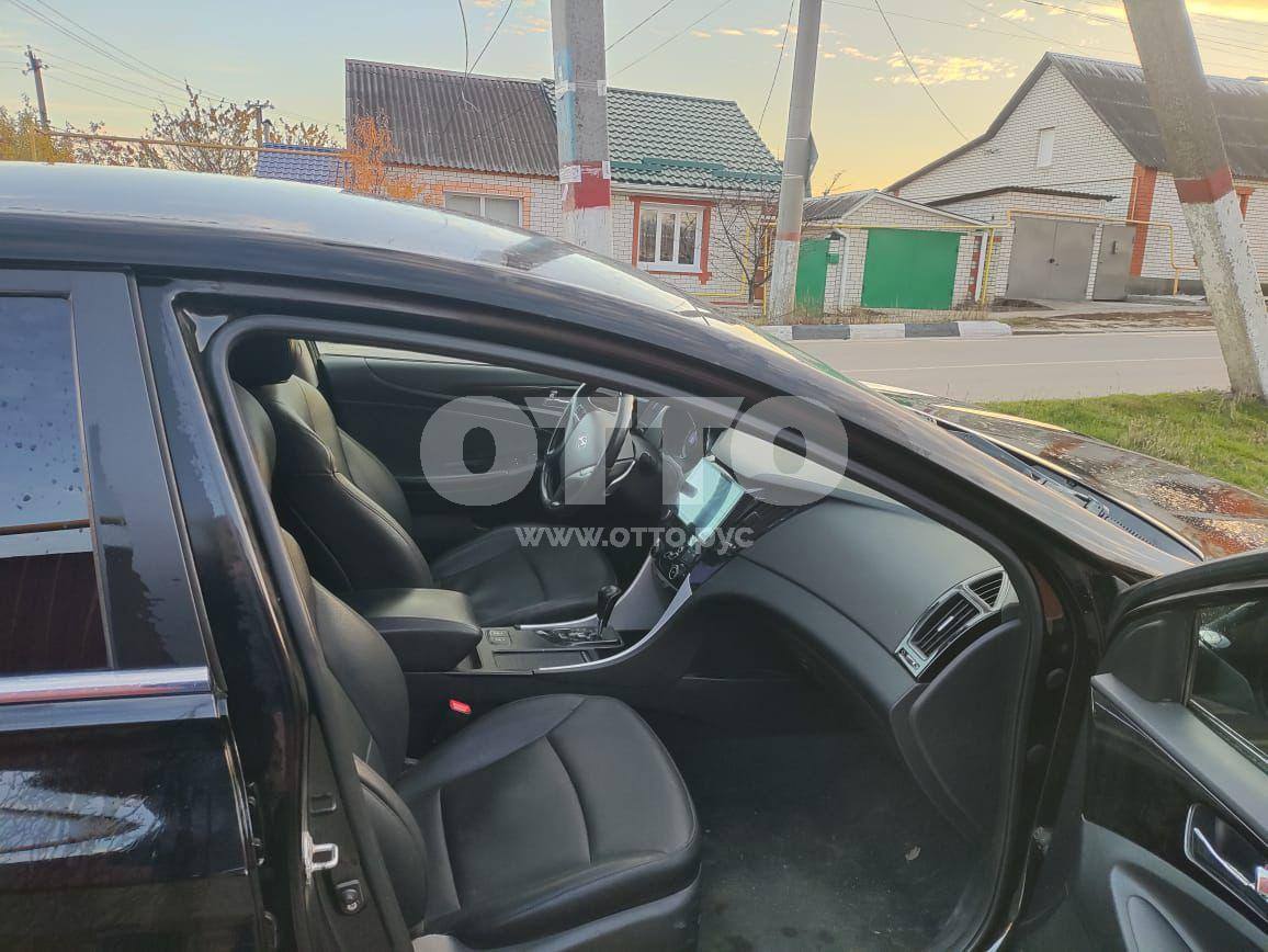 Hyundai Sonata VI (YF) седан продажа 3