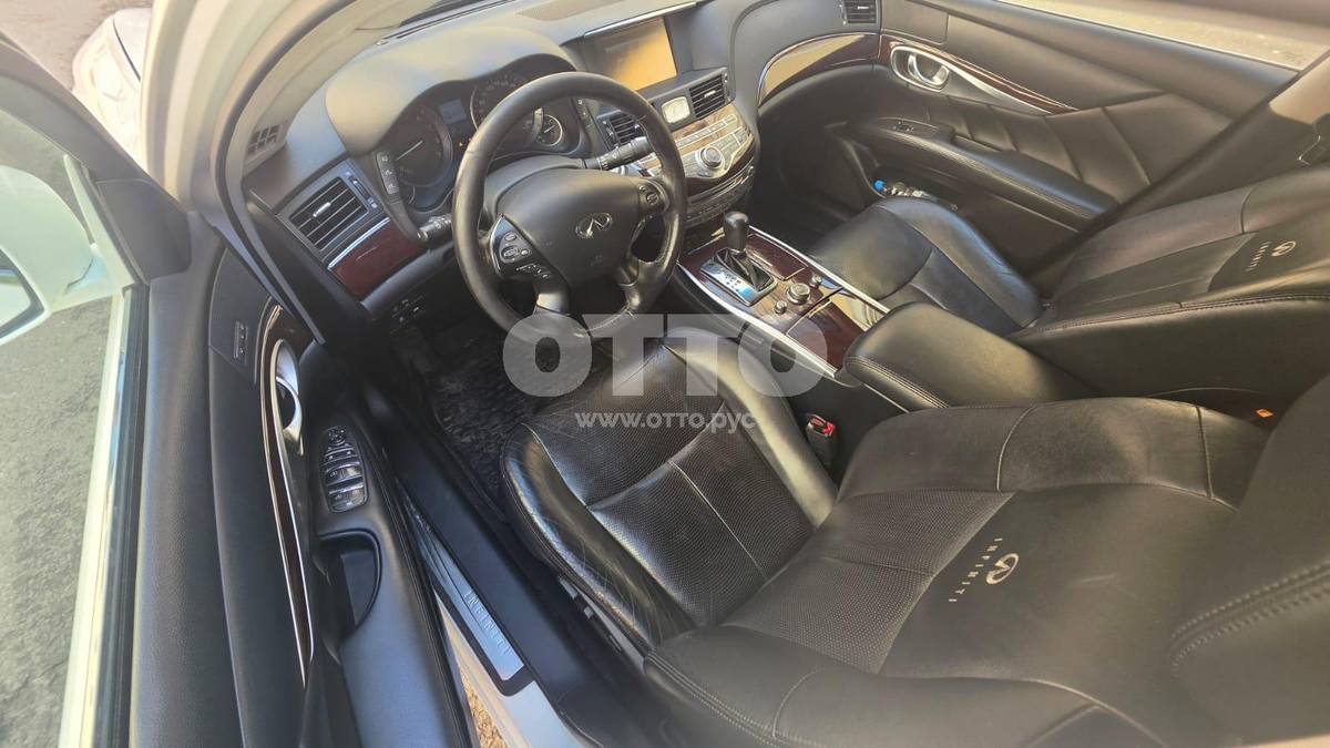 Infiniti Q70 I седан продажа 5
