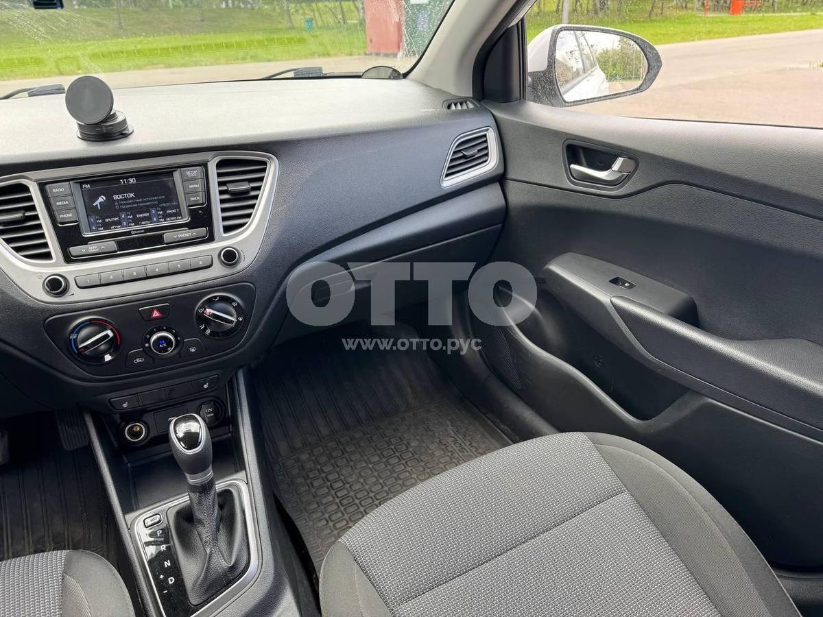 Hyundai Solaris II Рестайлинг седан продажа 6