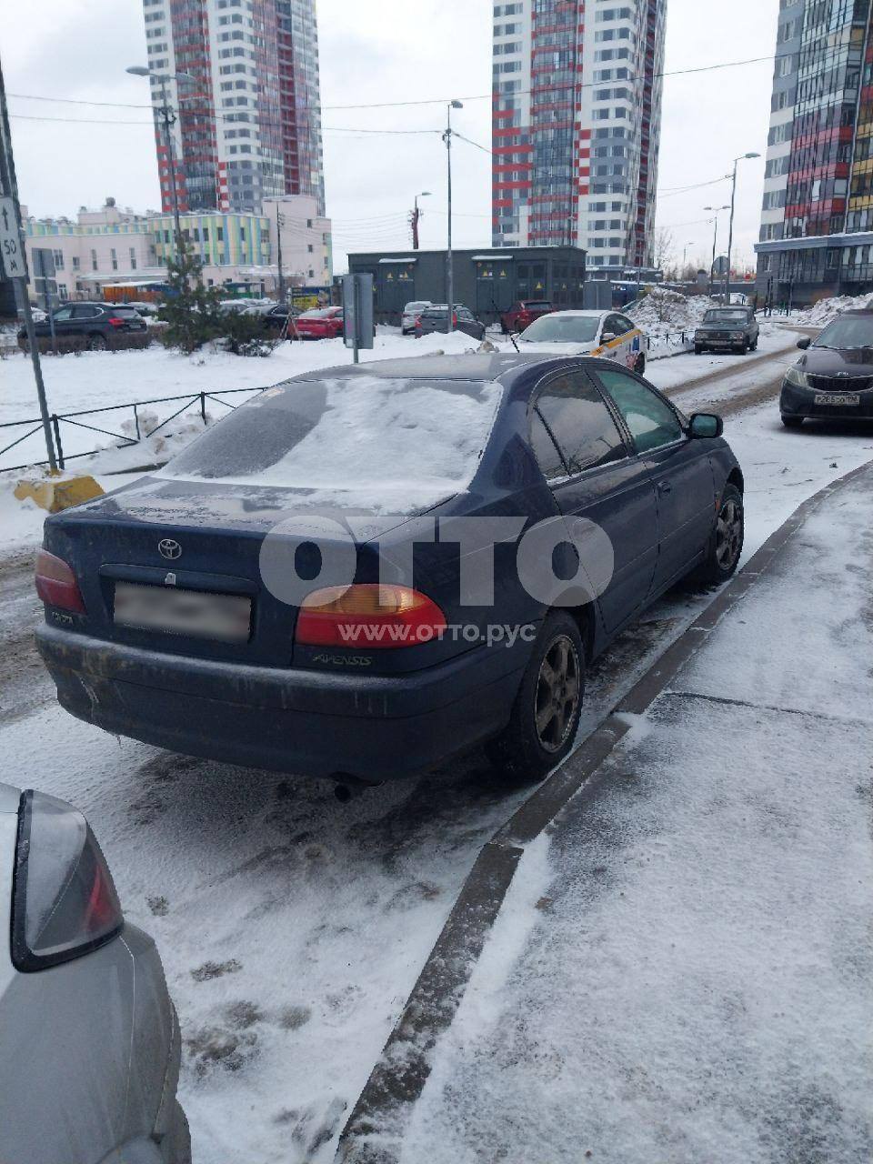 Toyota Avensis I Рестайлинг седан продажа 4