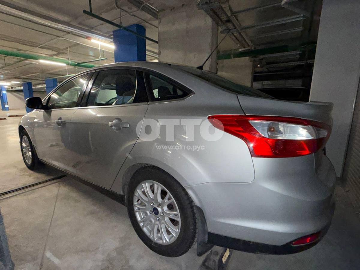 Ford Focus III седан продажа 4