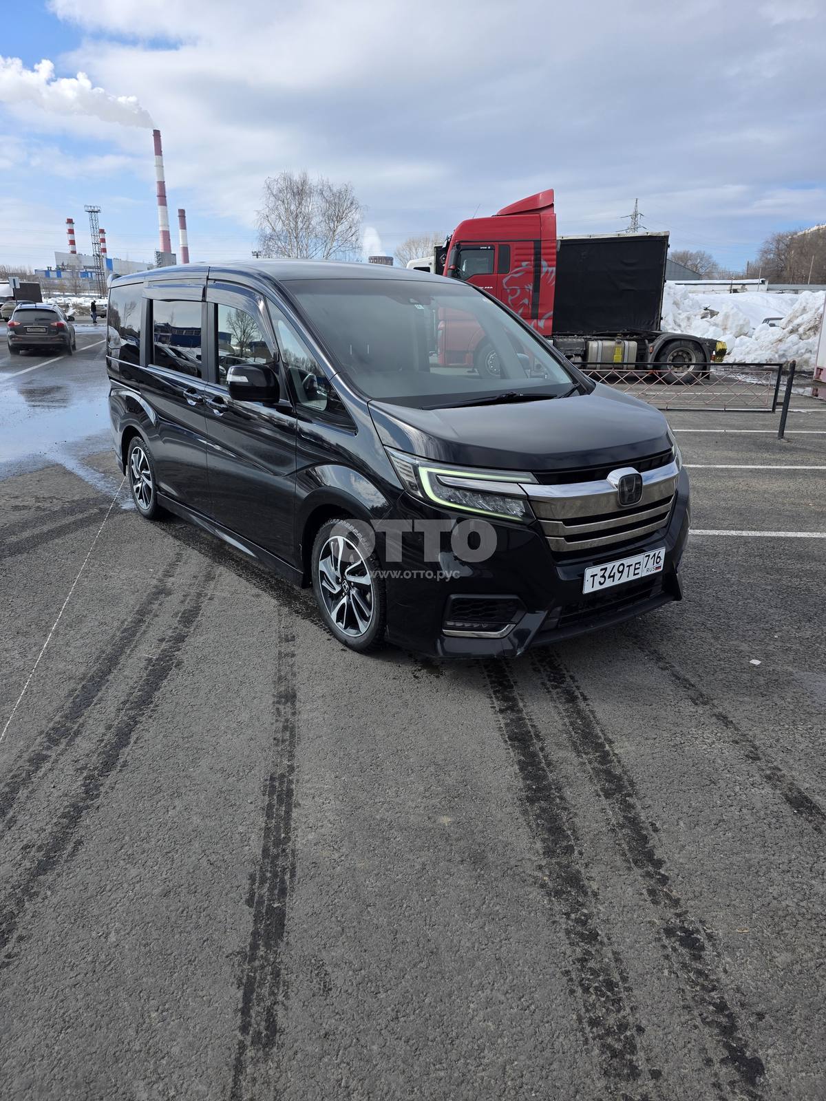 Honda Stepwgn V Рестайлинг минивэн spada продажа