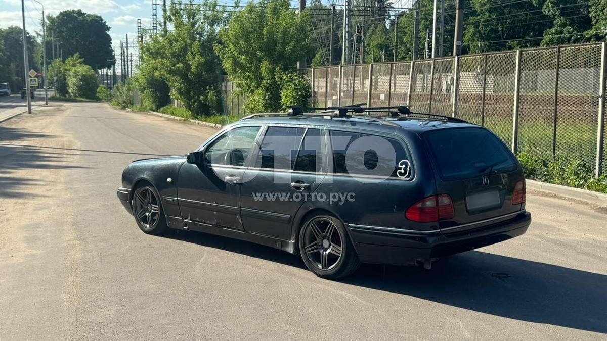 Mercedes-Benz E-Класс II (W210, S210) универсал 5 дв. продажа 4