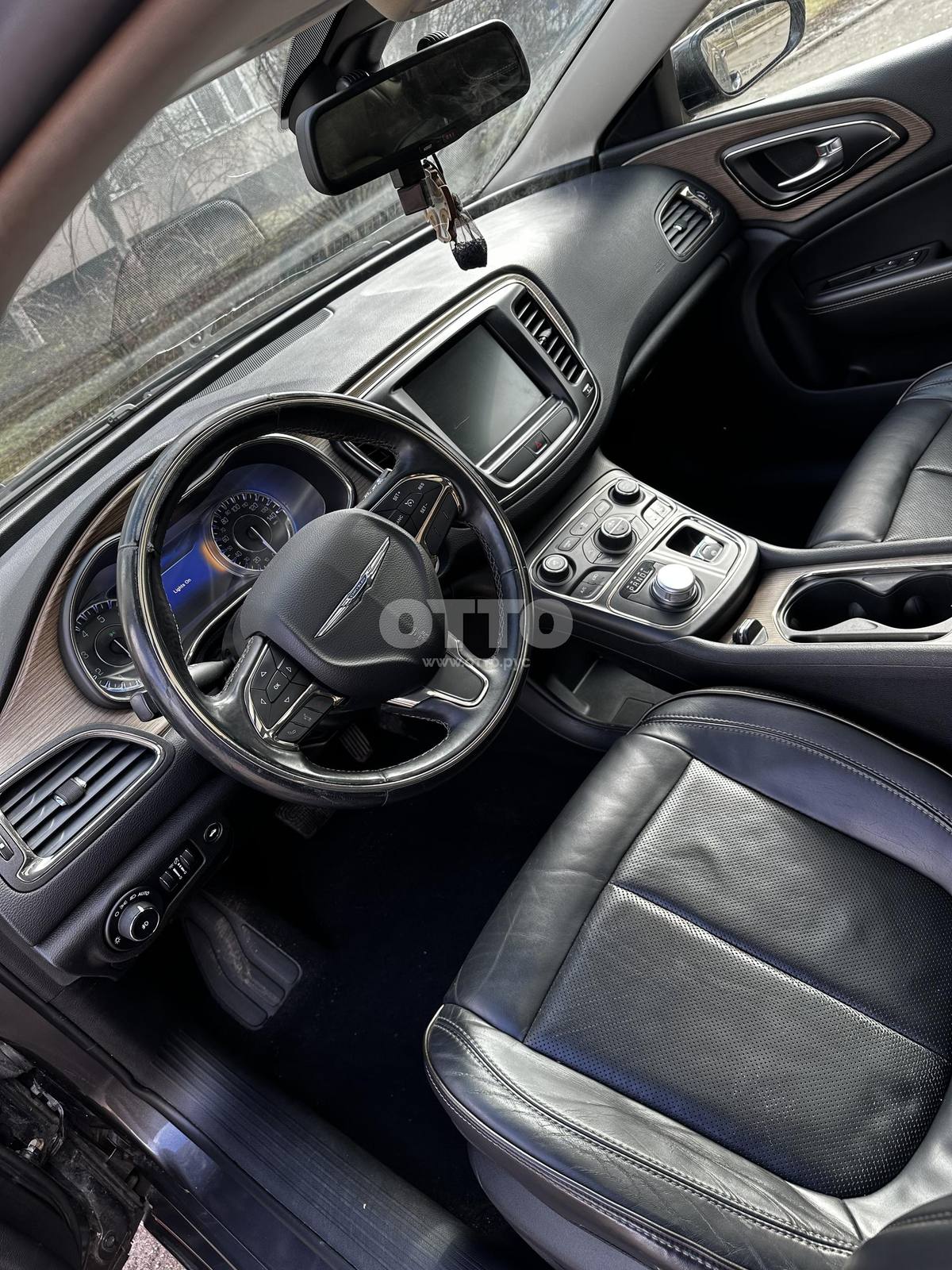 Chrysler 200 II седан продажа 6