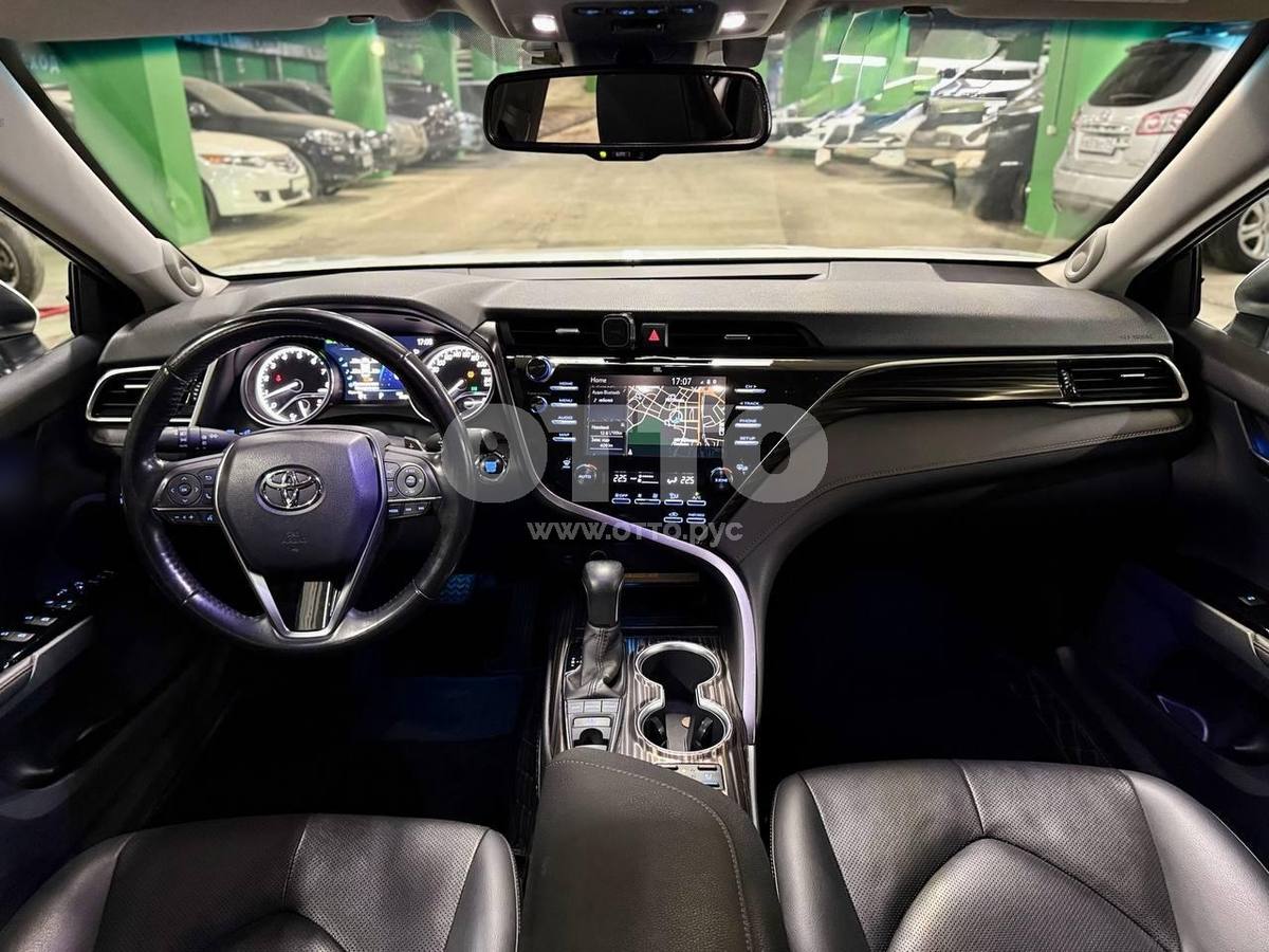 Toyota Camry VIII (XV70) седан продажа 3