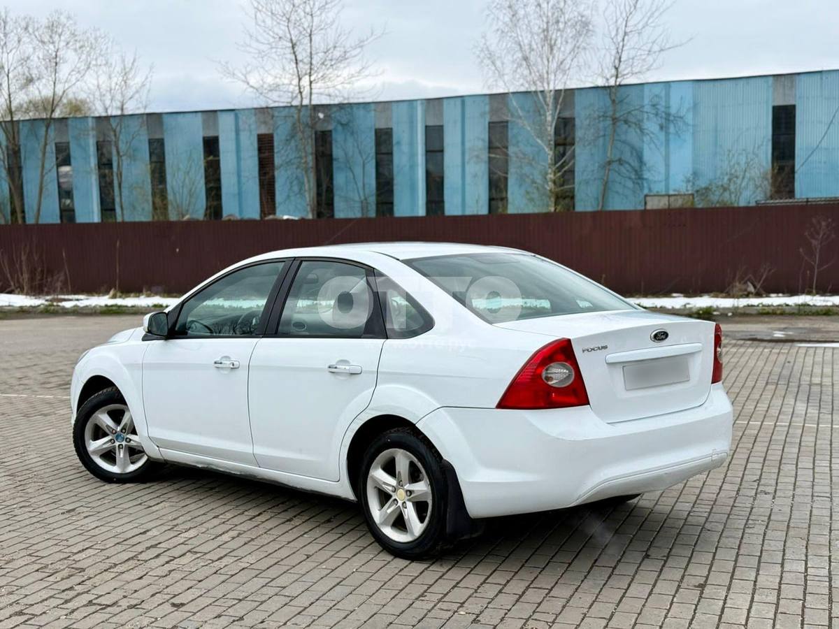 Ford Focus II Рестайлинг седан продажа 3