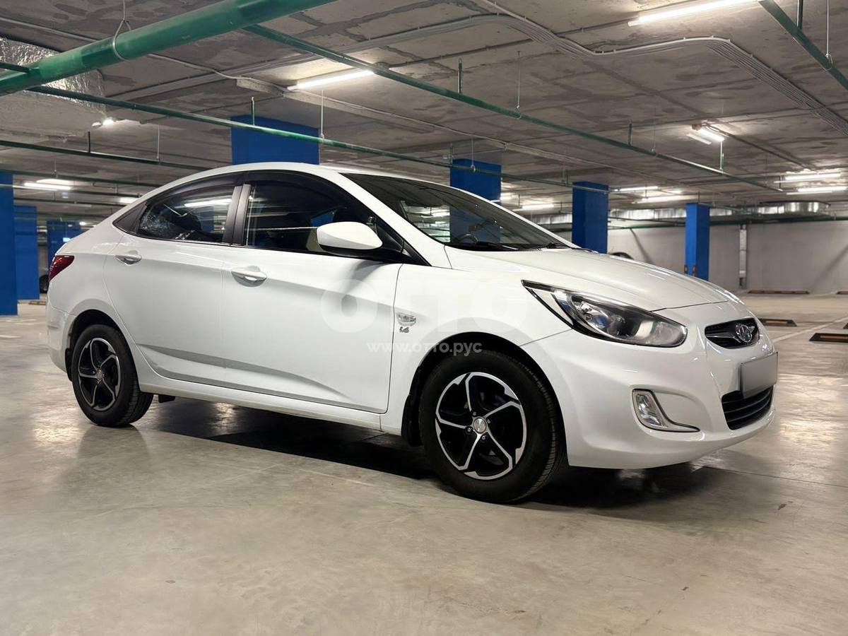 Hyundai Solaris I седан продажа 4