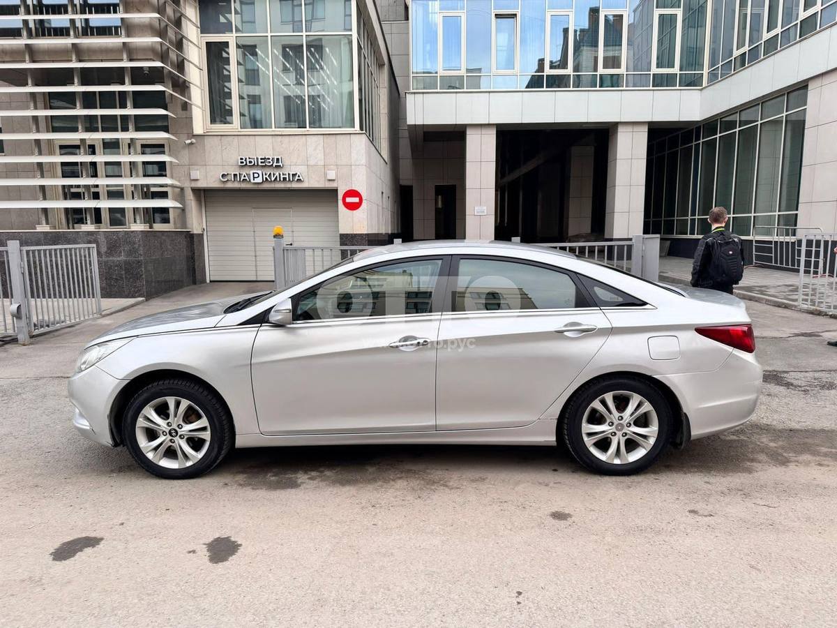 Hyundai Sonata VI (YF) седан продажа 2
